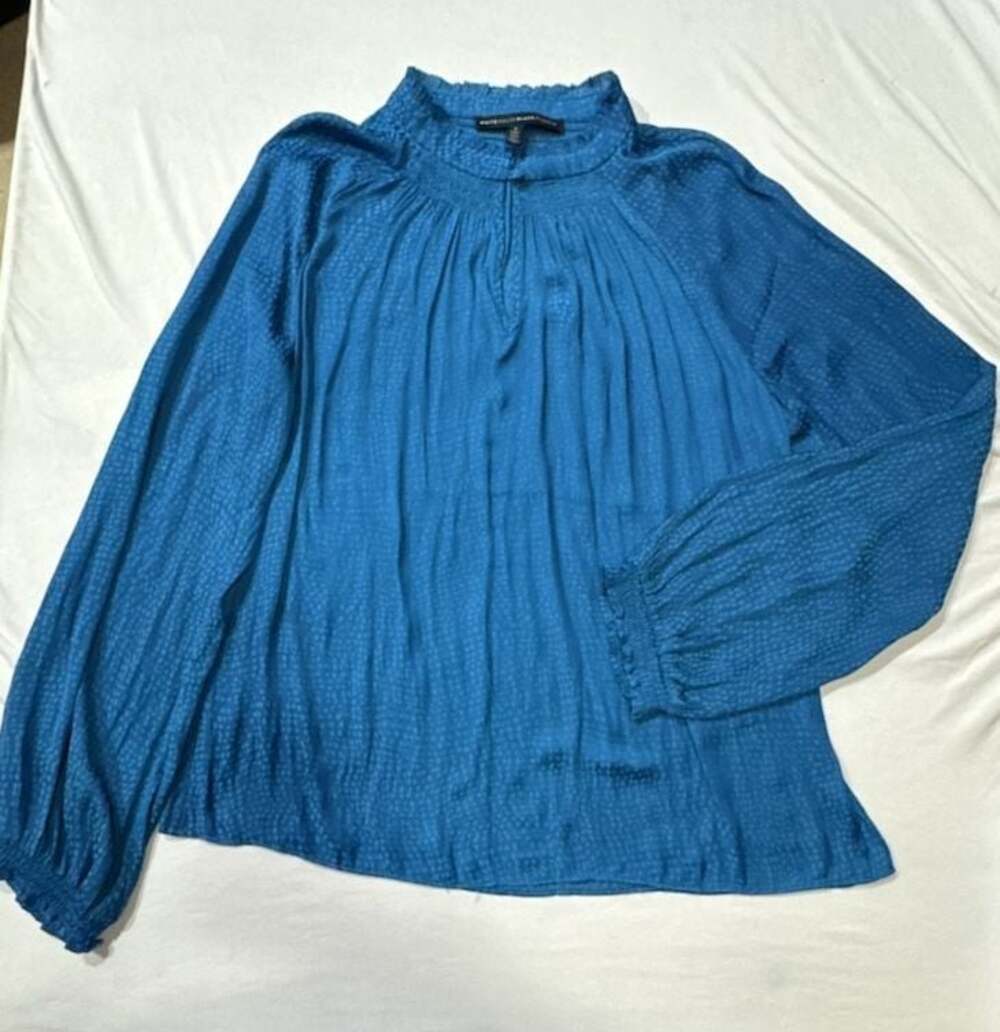 N464 White House Black Market Blue Dotted Mock Neck Blouse Size S